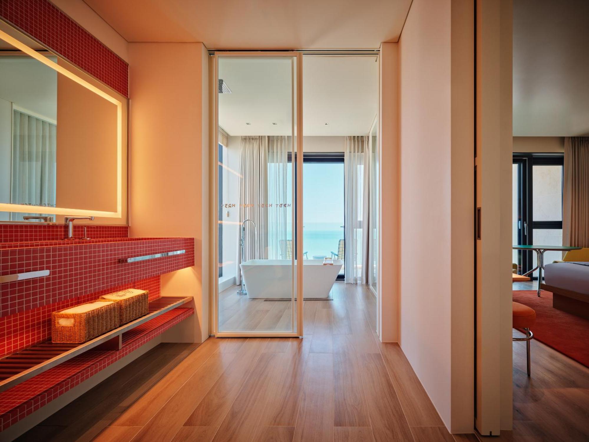 The Coolest Hotel Пусан Екстериор снимка
