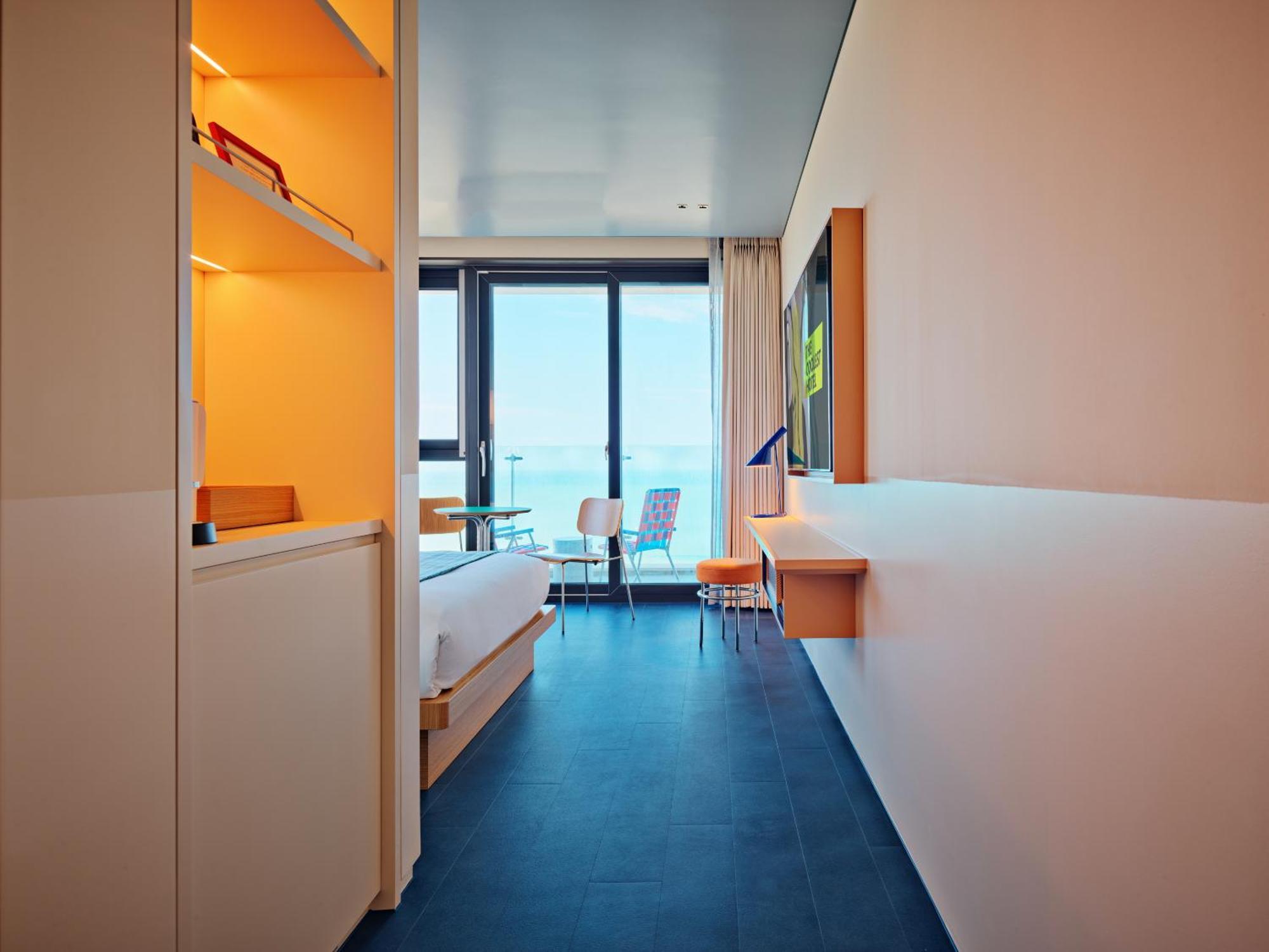 The Coolest Hotel Пусан Екстериор снимка
