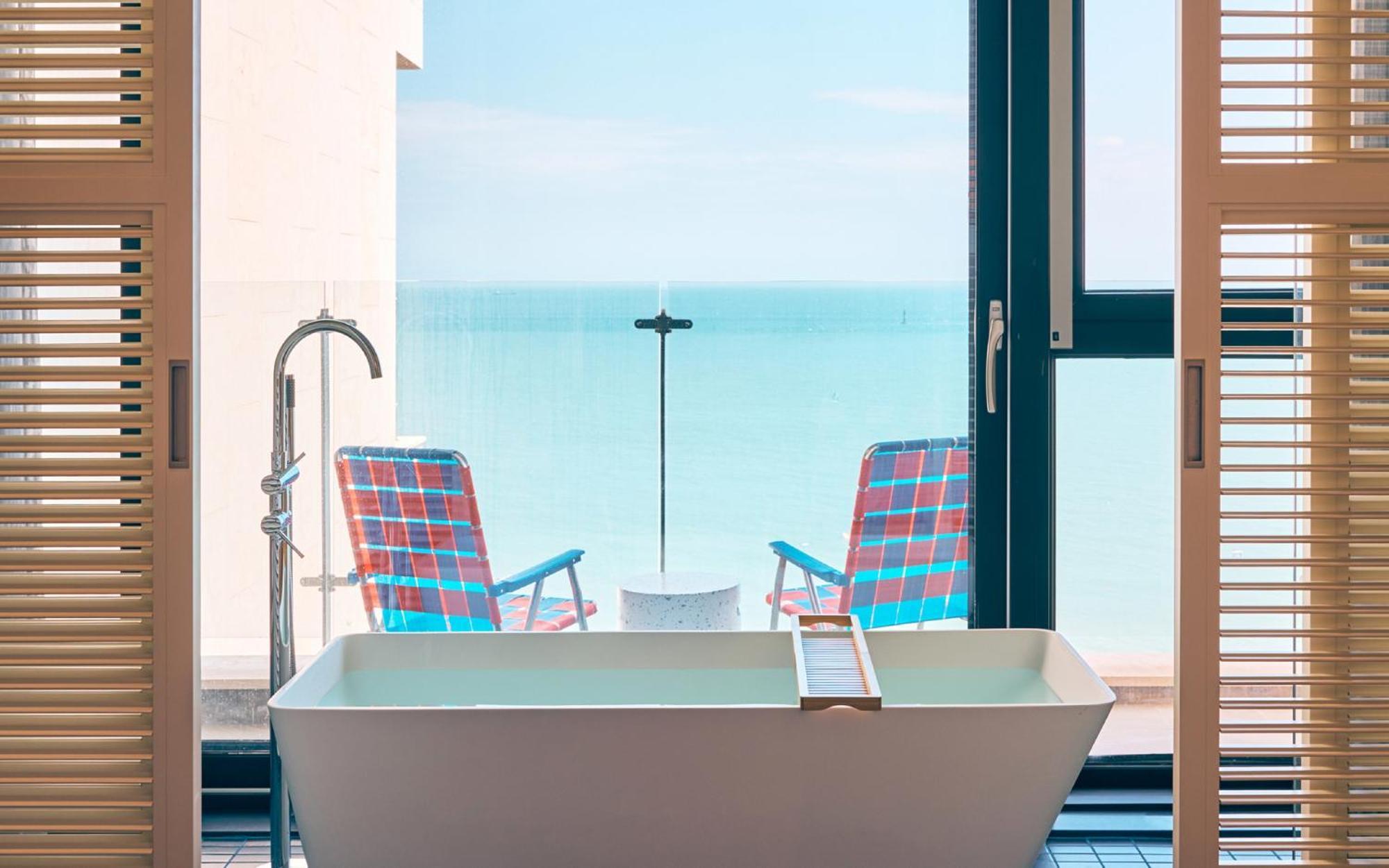 The Coolest Hotel Пусан Екстериор снимка
